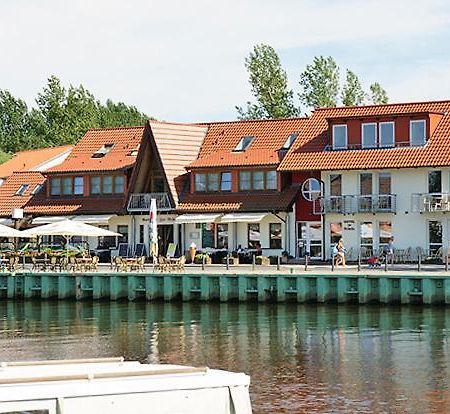 Hotel Zur Bruecke グライフスヴァルト エクステリア 写真