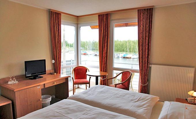 Hotel Zur Bruecke グライフスヴァルト 部屋 写真